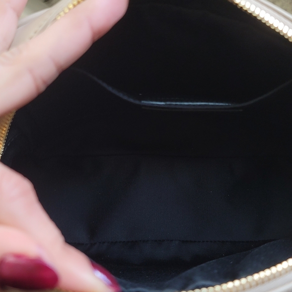 BRAND NEW Lou Camera Crossbody Bag in quilted leather - Picture 4 of 16